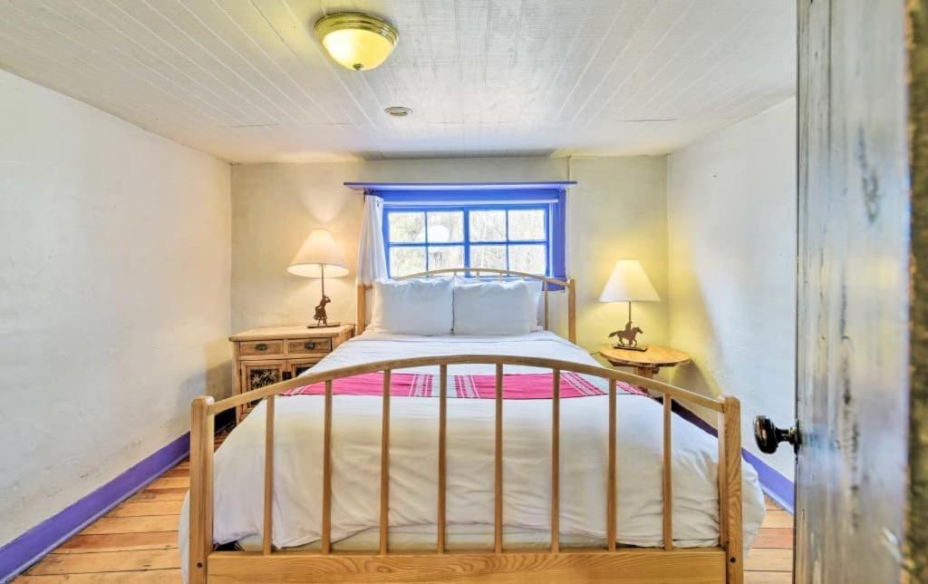 Taos Goji Farm & Eco-Lodge Retreat 아로요 세코 외부 사진