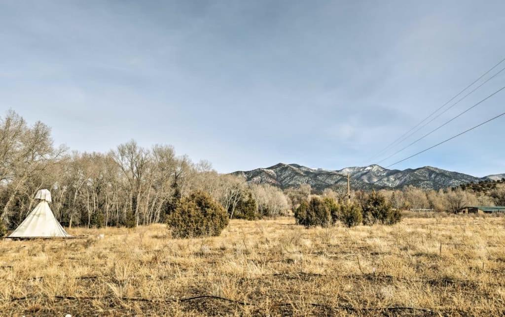 Taos Goji Farm & Eco-Lodge Retreat 아로요 세코 외부 사진