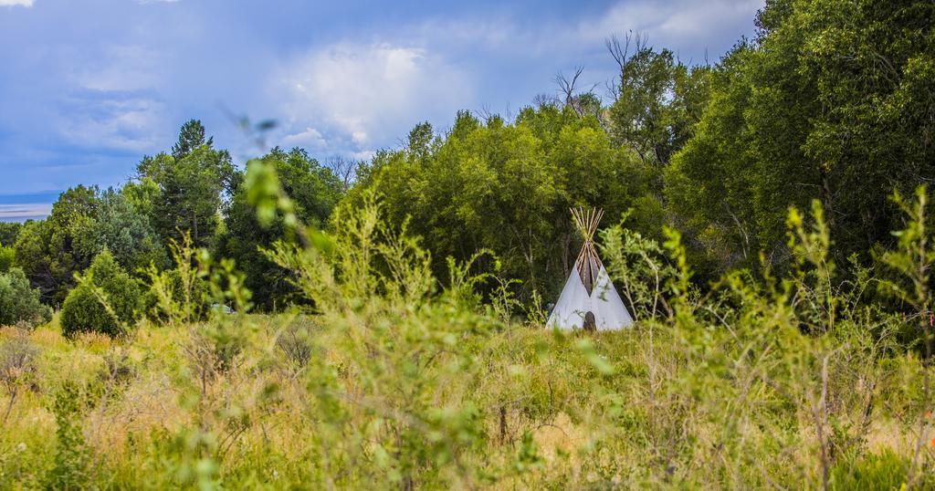 Taos Goji Farm & Eco-Lodge Retreat 아로요 세코 외부 사진